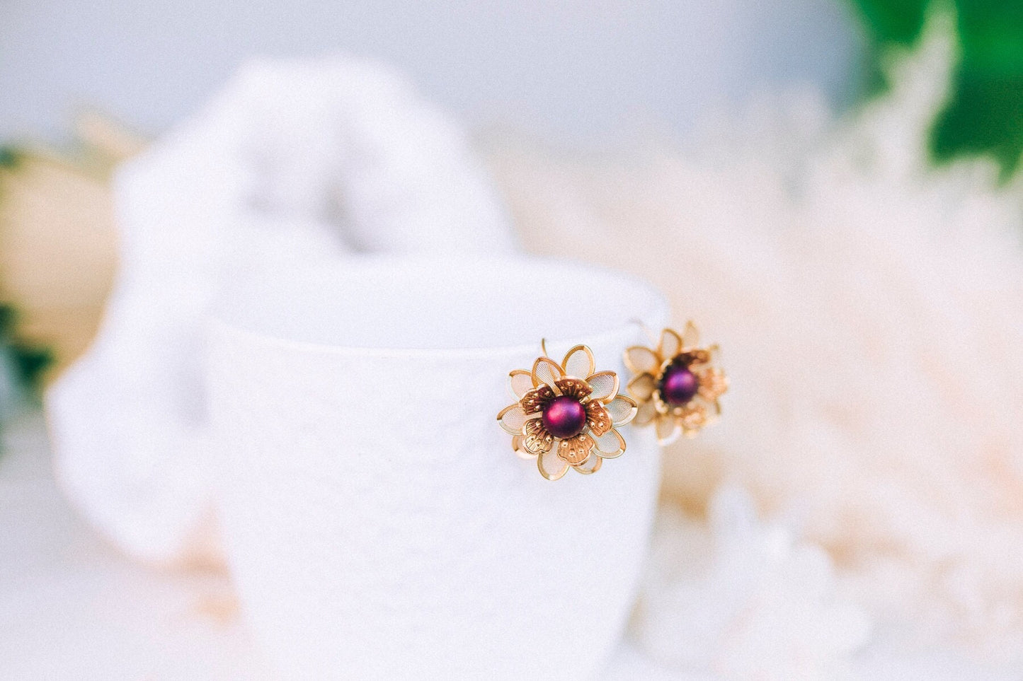 Flower earrings Festival earrings Gold boho earrings Summer earrings Flower jewellery Wedding accessories Burgundy earrings Red earrings