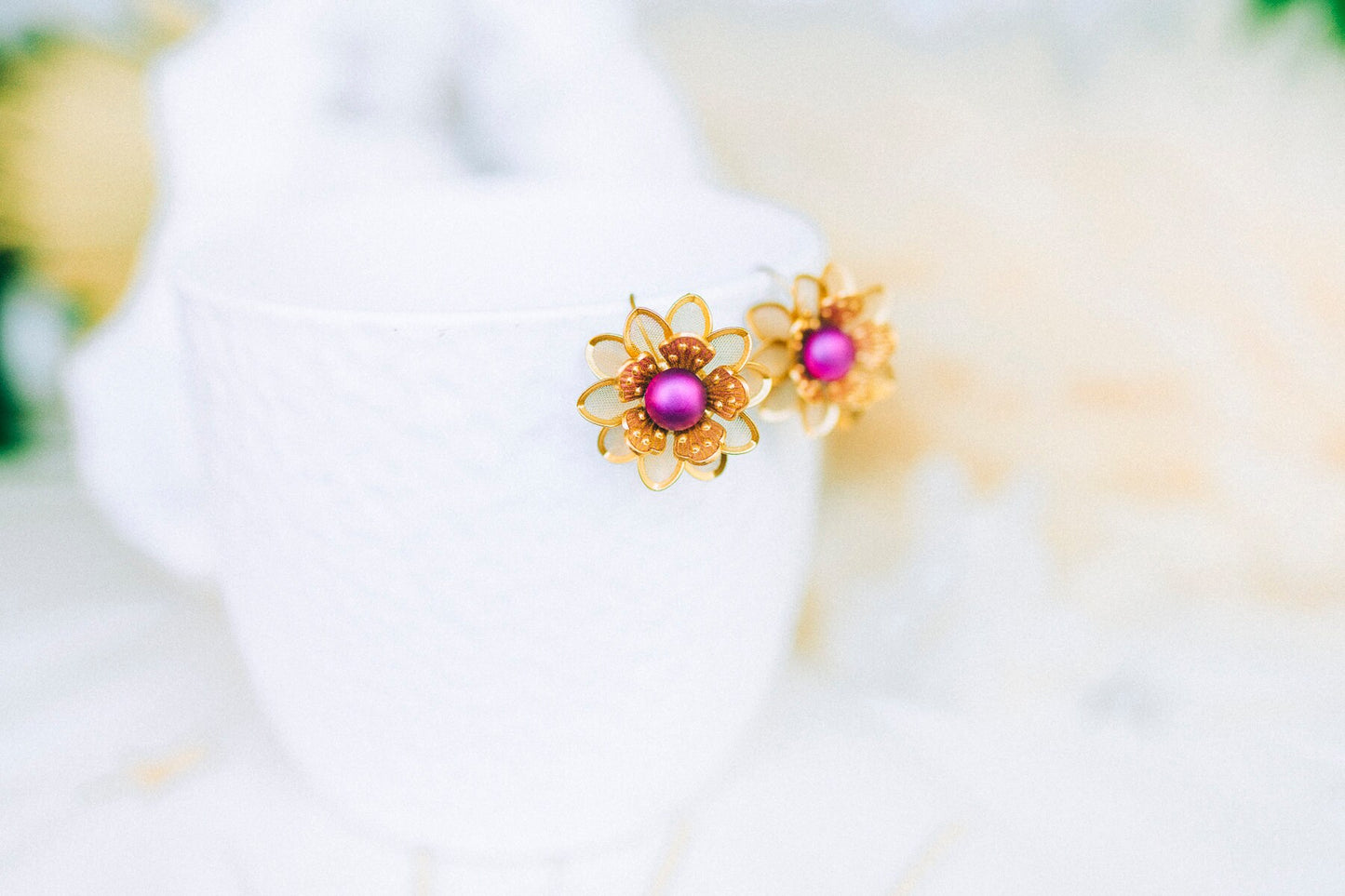 Flower earrings Festival earrings Gold boho earrings Summer earrings Flower jewellery Wedding accessories Pink earrings Floral earrings