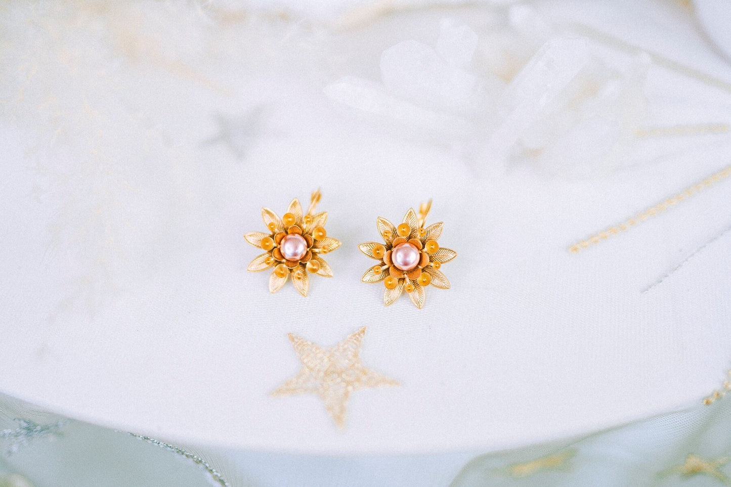 READY TO SHIP Flower earrings Festival earrings Gold earrings Summer earrings Flower jewellery Wedding accessories Dust pink earrings Boho