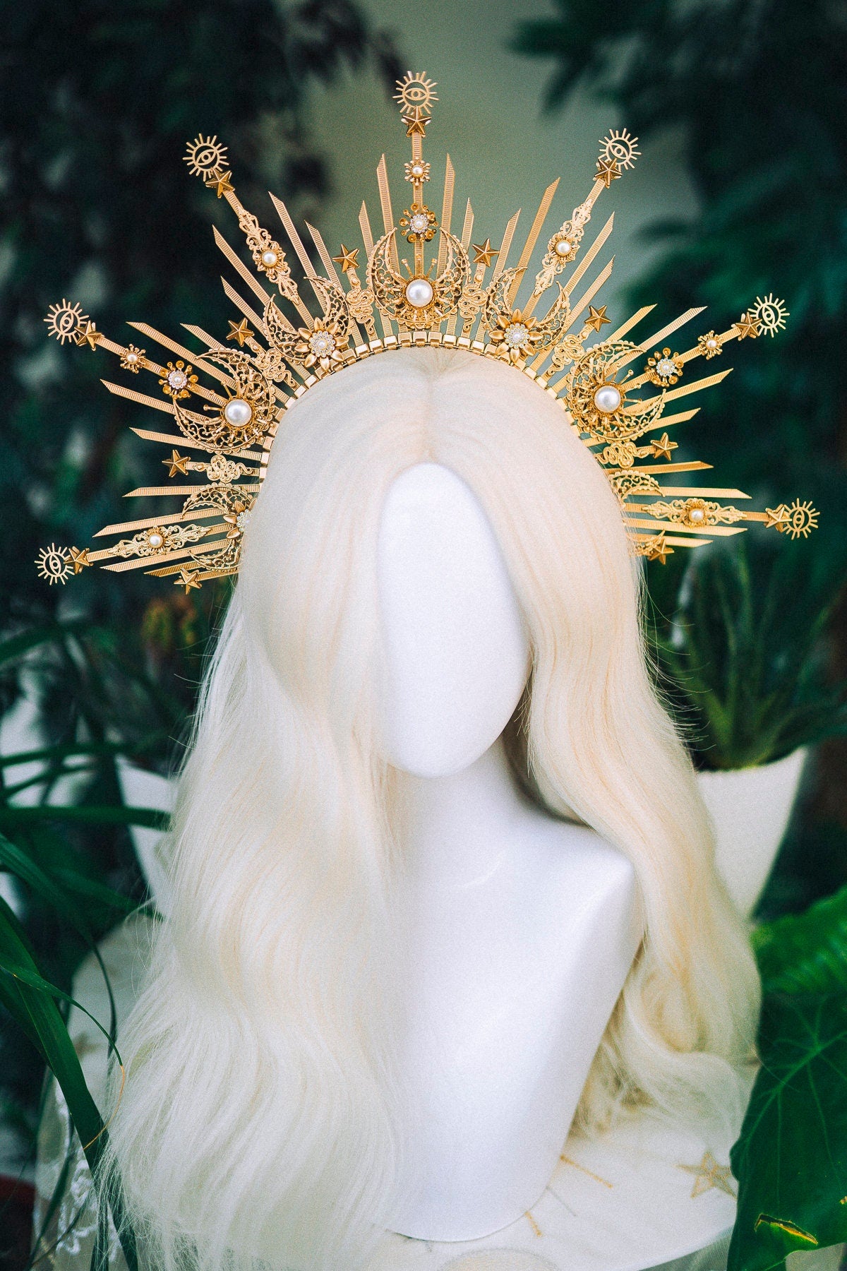 Gold halo crown, Goddess headpiece, Gold crown, Divine crown, Wedding crown, Bridal headpiece, Gold crown, Halo headlights, Fairy crown