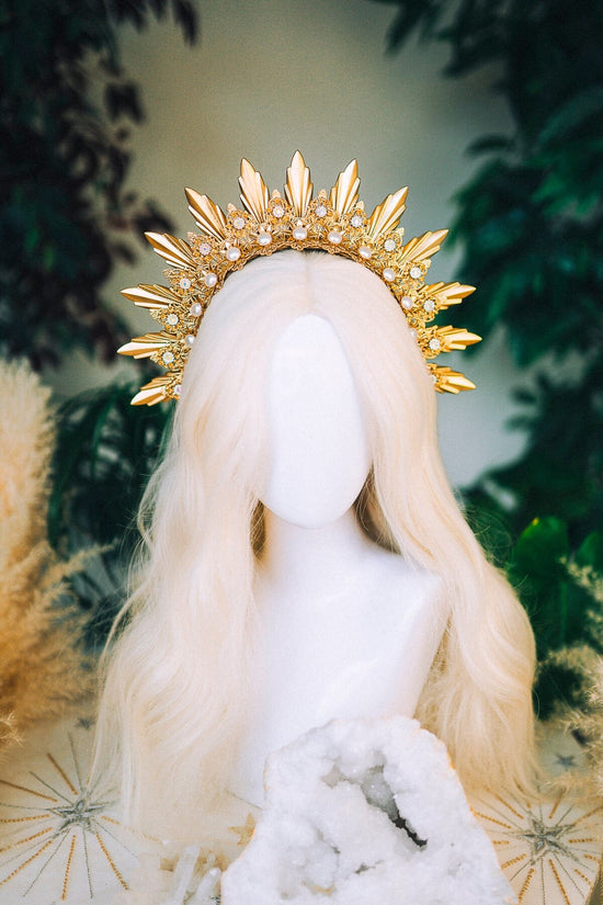 Gold halo crown Jewellery Gold crown Flower crown Bridal headpiece Celestial jewellery Krone Crown Headdress Fairy crown Wedding crown Boho