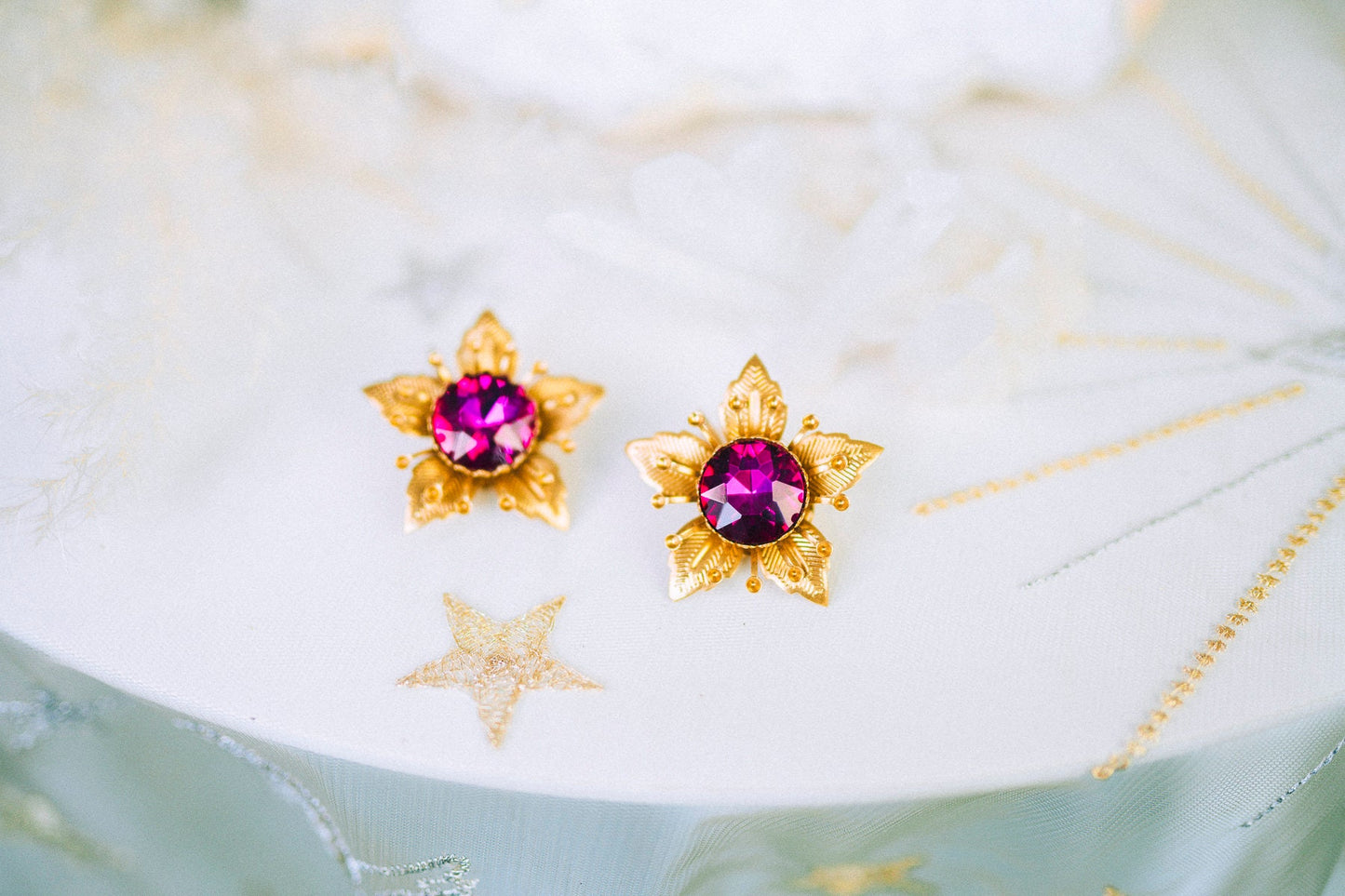 Flower earrings Festival earrings Gold boho earrings Summer earrings Flower jewellery Wedding accessories Pink earrings