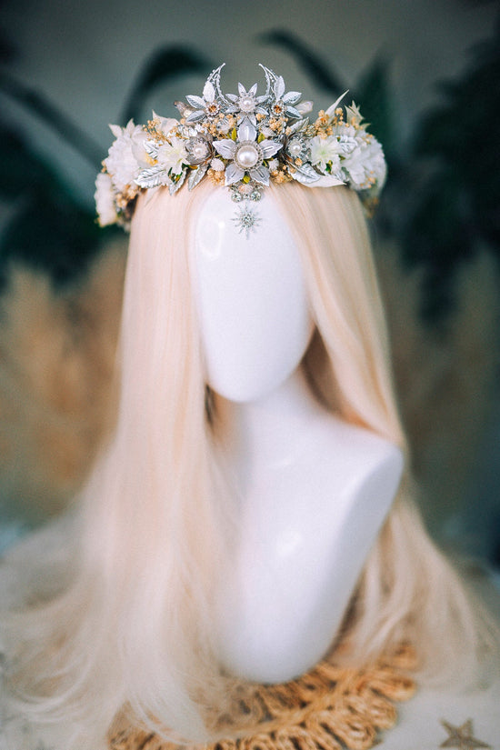 Beige Flower Crown Flower Tiara Celestial Gold Wedding Headpiece Headband Fairy White Flower Wedding Crown Boho Bride Crystal Crown