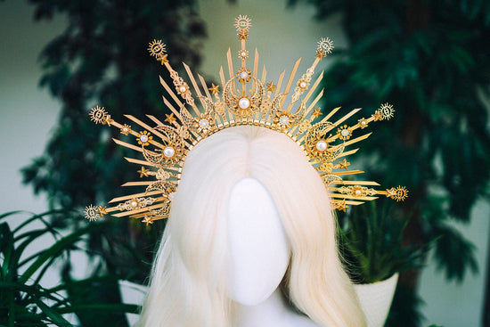 Gold halo crown, Goddess headpiece, Gold crown, Divine crown, Wedding crown, Bridal headpiece, Gold crown, Halo headlights, Fairy crown