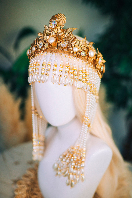 Mermaid crown White pearl crown Tiara Diadem Jewellery Sea princess Gold crown Halloween Mermaid costume Goddess Crown Shell crown Boho