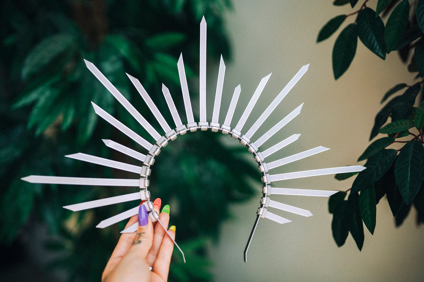 Silver halo crown, Halo crown, Halo headband, Wedding crown, Bridal headpiece, Wedding hair accessories, Silver crown, Bridal crown