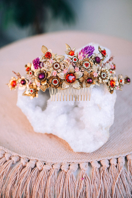 Dried flowers hair comb, Red flower hair comb, Bridal headpiece, Wedding headpiece, Hair accessories, Dried flowers, Boho hair style jewelry