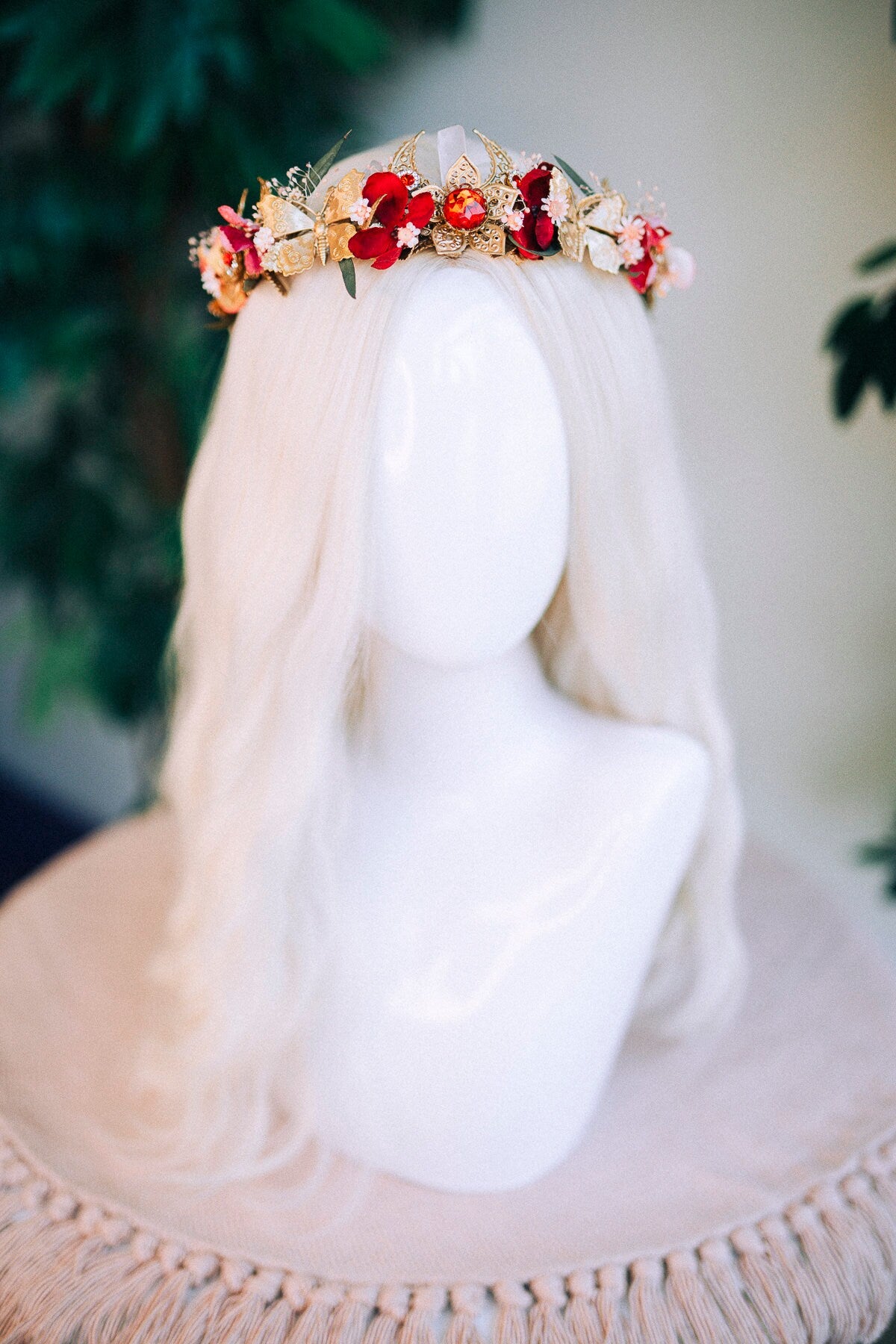 Red flower crown, Rose quartz jewellery, Crystal crown, Fairy crown, Bridal headpiece, Wedding crown, Wedding headpiece, Bridal crown, Boho