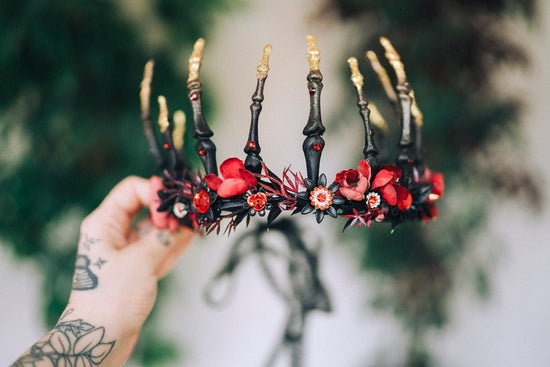 Halloween costume, Halloween headband, Halloween headpiece, Day of the Dead, La Catrina crown, Sugar skull, Skull crown, Black flower crown