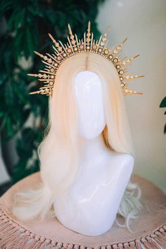 Gold halo crown, Wedding headpiece, Wedding crown, Bridal headpiece, Bridal crown, Gold crown with pearls, Goddess crown, Fairy crown, Boho