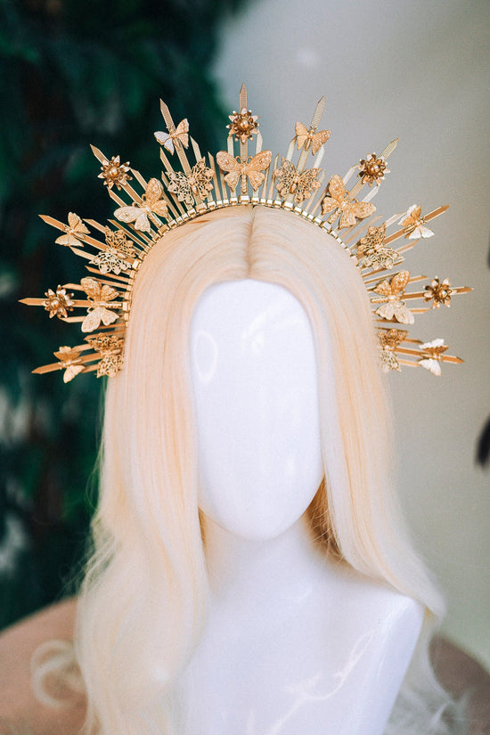 Gold halo crown, Wedding headpiece, Wedding crown, Bridal headpiece, Bridal crown, Gold crown with pearls, Goddess crown, Fairy crown, Boho