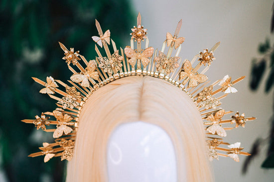 Gold halo crown, Wedding headpiece, Wedding crown, Bridal headpiece, Bridal crown, Gold crown with pearls, Goddess crown, Fairy crown, Boho