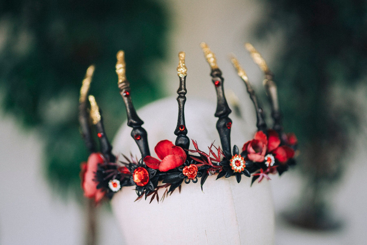 Halloween costume, Halloween headband, Halloween headpiece, Day of the Dead, La Catrina crown, Sugar skull, Skull crown, Black flower crown