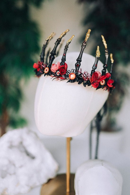 Halloween costume, Halloween headband, Halloween headpiece, Day of the Dead, La Catrina crown, Sugar skull, Skull crown, Black flower crown