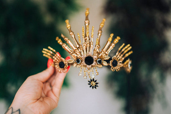 Halloween costume, Halloween headband, Halloween headpiece, Day of the Dead, La Catrina crown, Sugar skull, Skull crown, Gold flower crown