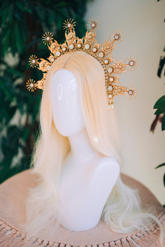 Gold halo crown, Wedding headpiece, Wedding crown, Bridal headpiece, Bridal crown, Gold crown with pearls, Goddess crown, Fairy crown, Boho