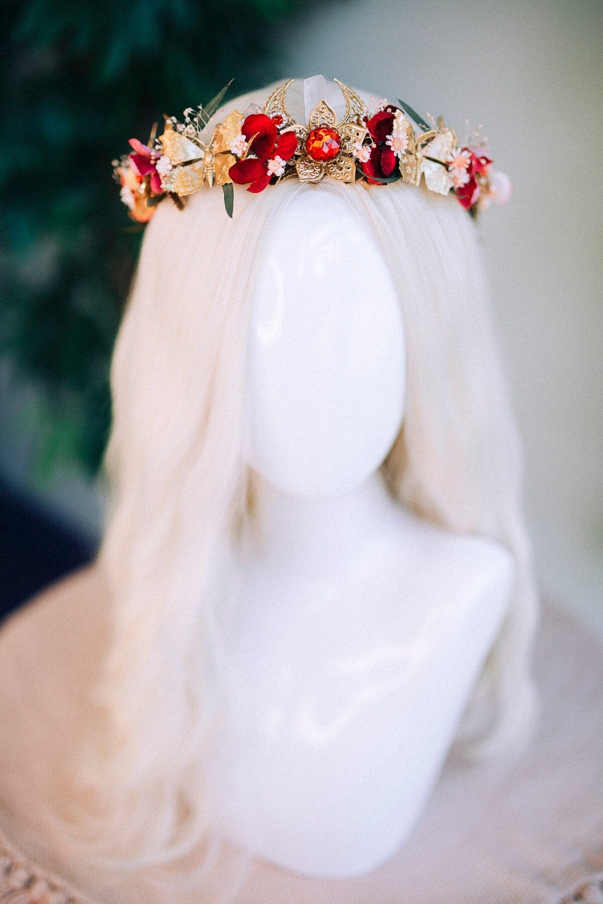 Red flower crown, Rose quartz jewellery, Crystal crown, Fairy crown, Bridal headpiece, Wedding crown, Wedding headpiece, Bridal crown, Boho