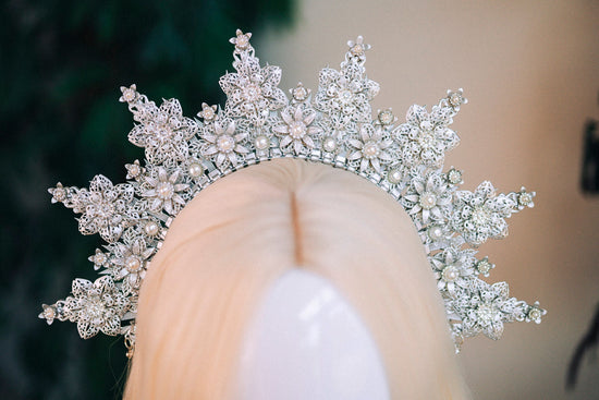 Silver halo crown, Silver crown, Silver headpiece, Bridal crown, Wedding crown, Wedding headpiece, Bridal headpiece, Fairy crown, Boho