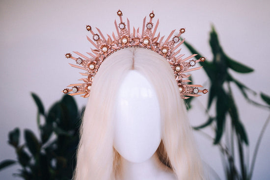 Rose gold halo crown, Wedding headpiece, Wedding crown, Bridal headpiece, Bridal crown, Gold crown with pearls, Goddess crown, Fairy crown