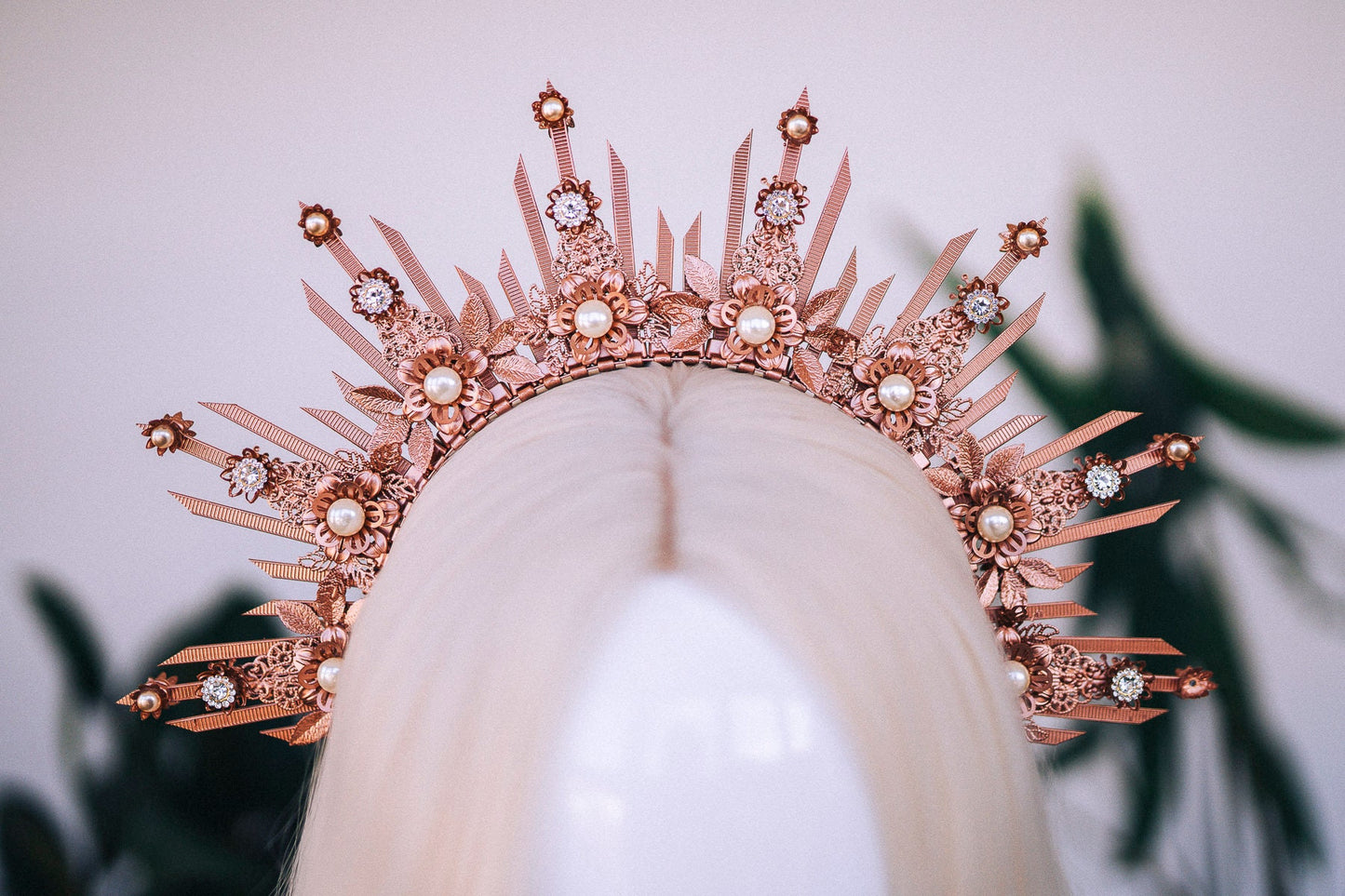 Rose gold halo crown, Wedding headpiece, Wedding crown, Bridal headpiece, Bridal crown, Gold crown with pearls, Goddess crown, Fairy crown