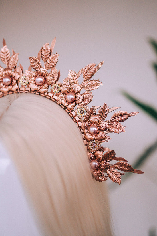 Rose gold halo crown, Halo headpiece, Rose gold jewellery, Bridal headpiece, Wedding crown, Bridal crown, Wedding headpiece, Gold crown