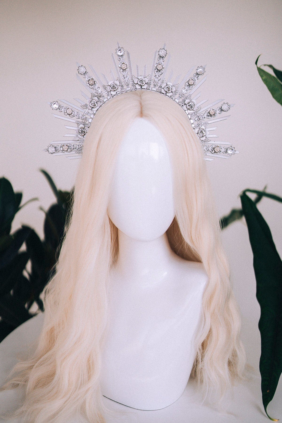 Silver halo crown, Silver crown, Silver headpiece, Bridal crown, Wedding crown, Wedding headpiece, Bridal headpiece, Fairy crown, Boho