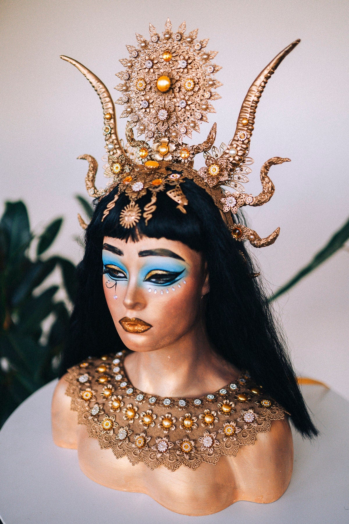 Cleopatra Crown, Egyptian Sun Headdress, Festival Accessories, Gold Horned Headpiece, Carnival Costume, Halloween Queen Crown,Carnival crown