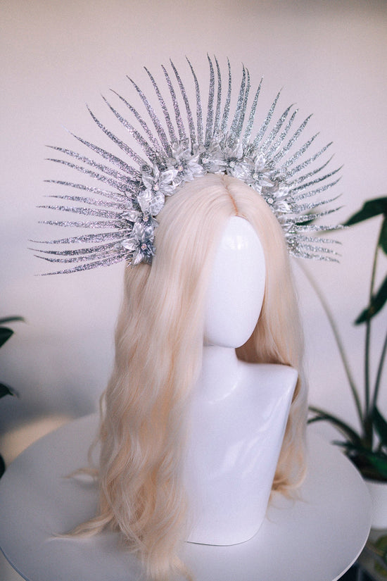 Silver halo crown, Halo crown, Christmas headband, Wedding crown, Bridal headpiece, Wedding hair accessories, Bridal crown, Celebration