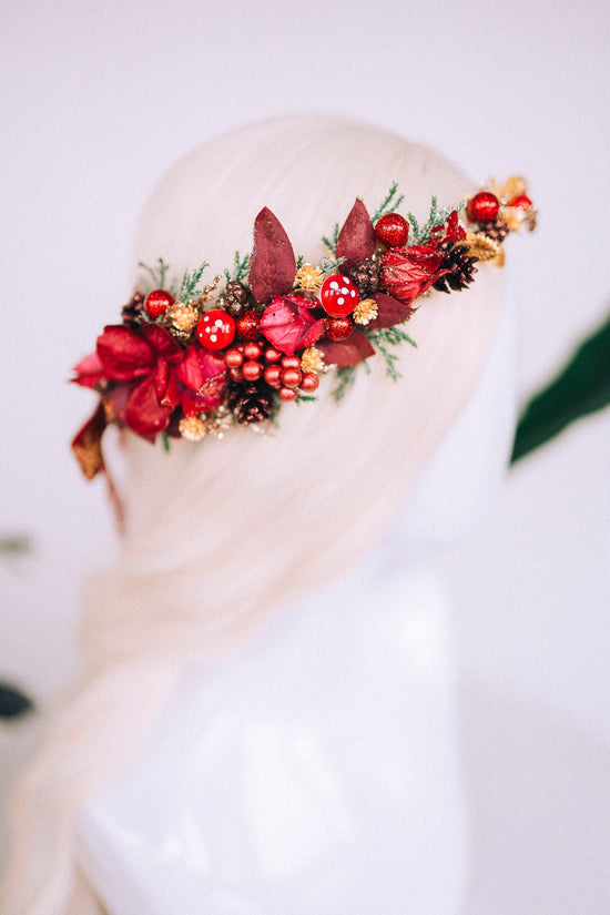 Christmas flower crown, Christmas hair wreath, Christmas wreath, Christmas party, Christmas outfit, Flower headband, Christmas headband