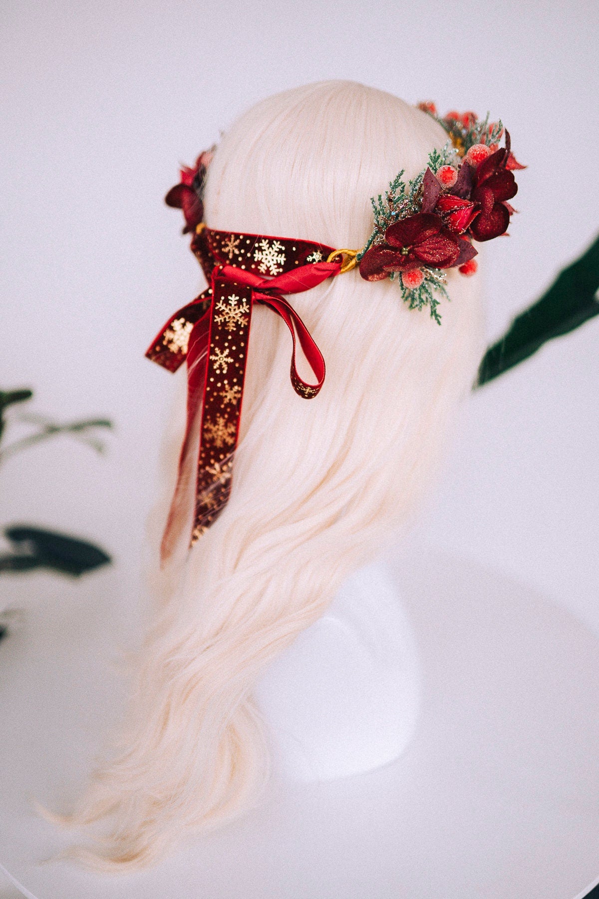 Christmas flower crown, Christmas hair wreath, Christmas wreath, Christmas party, Christmas outfit, Flower headband, Christmas headband