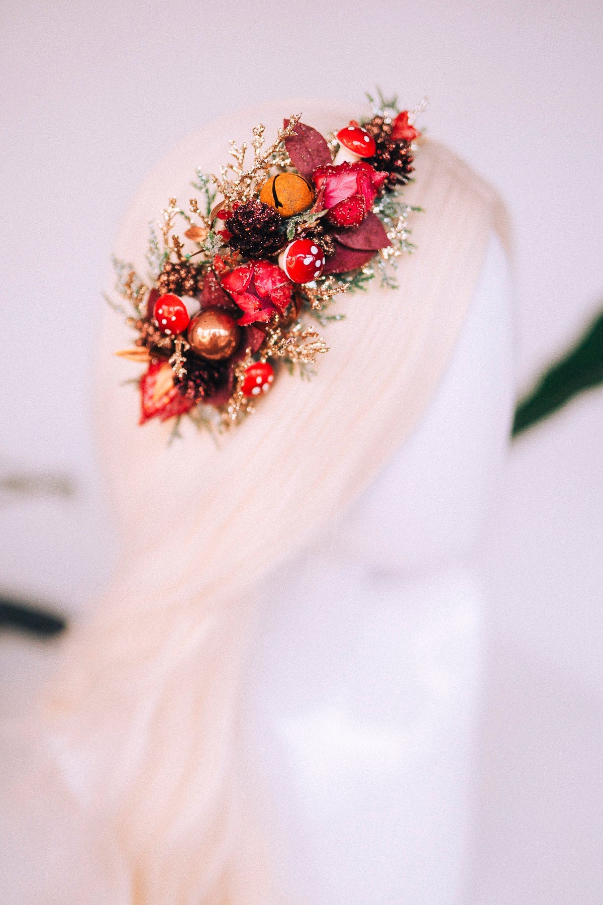 Christmas flower crown, Christmas hair wreath, Christmas wreath, Christmas party, Christmas outfit, Flower headband, Christmas headband