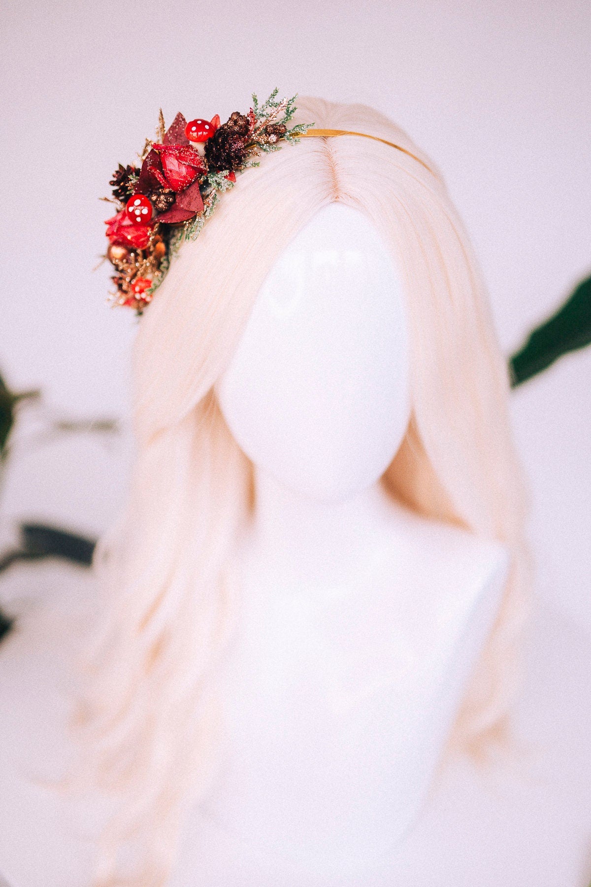 Christmas flower crown, Christmas hair wreath, Christmas wreath, Christmas party, Christmas outfit, Flower headband, Christmas headband