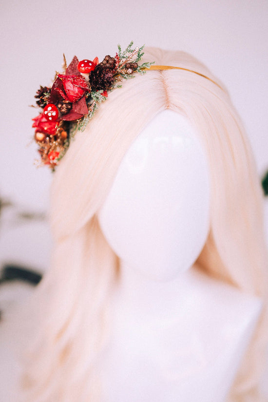 Christmas flower crown, Christmas hair wreath, Christmas wreath, Christmas party, Christmas outfit, Flower headband, Christmas headband