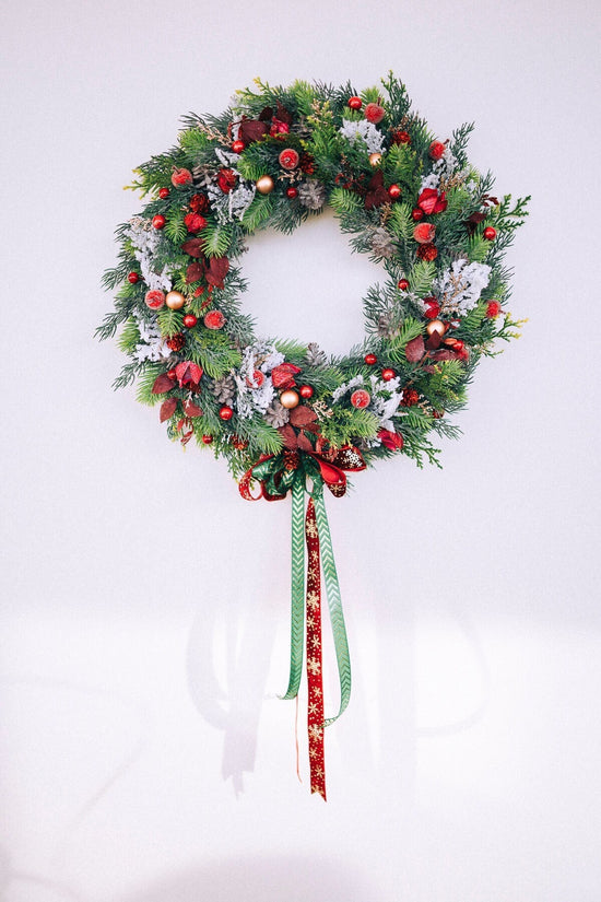 SALE Christmas wreath for front door, Winter hoop wreath, Front door wreath, Christmas wreath, Holiday decor, Winter wreath with red berries