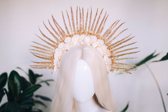 SALE Gold halo crown, Halo crown, Christmas headband, Wedding crown, Bridal headpiece, Wedding hair accessories, Bridal crown, Celebration