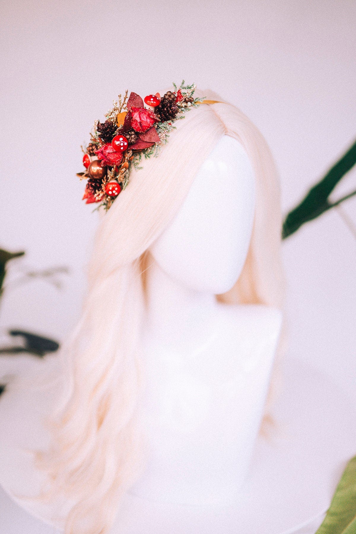 Christmas flower crown, Christmas hair wreath, Christmas wreath, Christmas party, Christmas outfit, Flower headband, Christmas headband