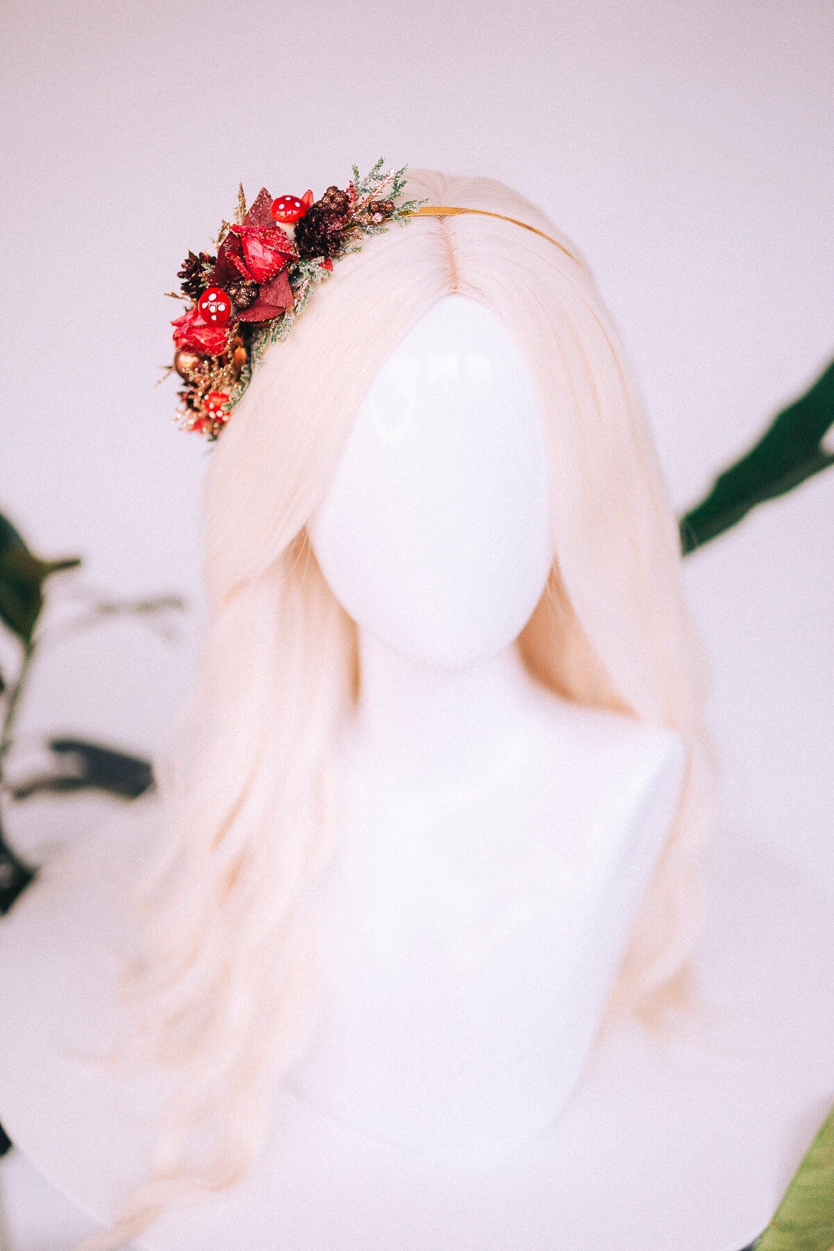 Christmas flower crown, Christmas hair wreath, Christmas wreath, Christmas party, Christmas outfit, Flower headband, Christmas headband