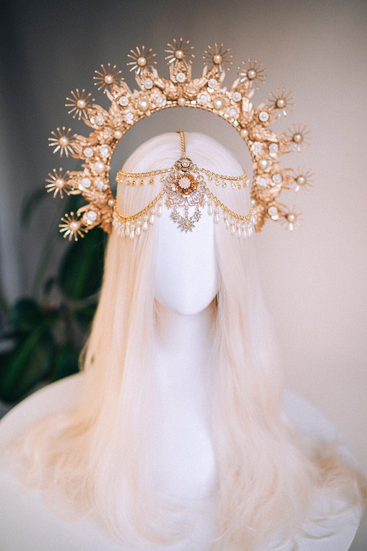 Gold Halo crown, Halo Headband, Halo headpiece, Wedding crown, Festival headpiece, Met Gala Crown, Baroque Crown, Mary Crown, Boho Wedding