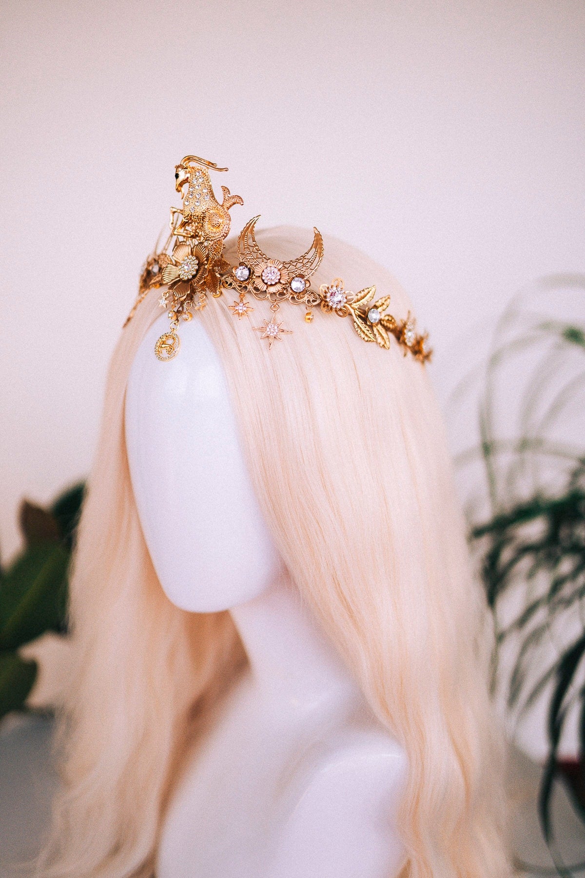 Capricorn Zodiac Sign, Birthday headband, Birthday crown, Birthday party, Capricorn crown, Gold crown, Gifts for her, Birthday gift, Boho