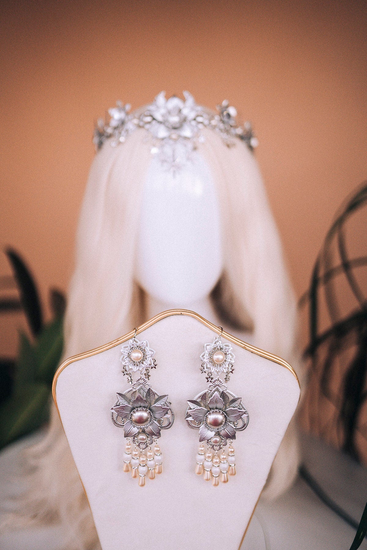 Bridal crown, Celestial crown, Silver crown, Fairy Crown, Wedding crown, Bridal headpiece, Bridal crown, Silver tiara, Goddess crown, Boho