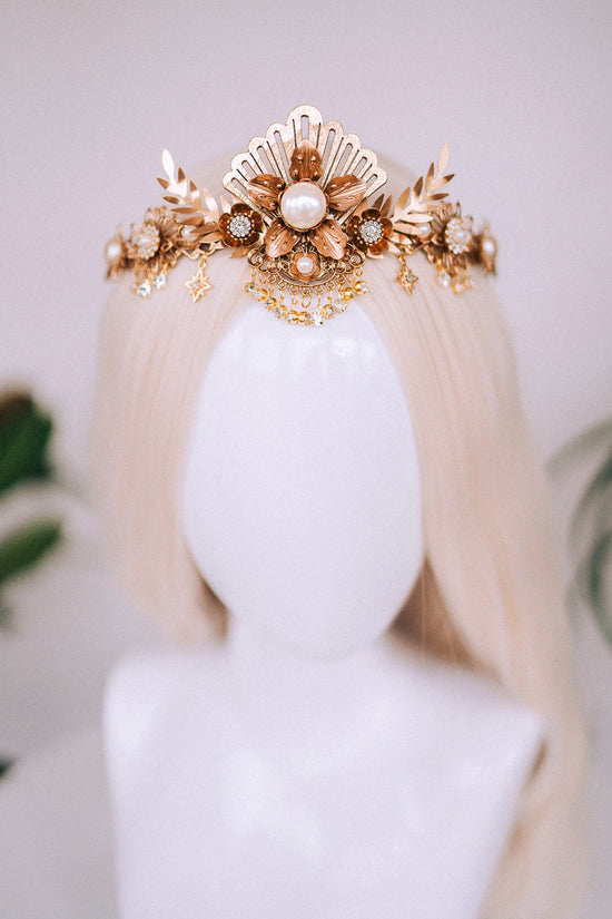 Gold tiara, Bridal crown, Wedding crown, Bridal headpiece, Wedding headpiece, Boho bride, Festival bride, Gold crown, Gold headpiece