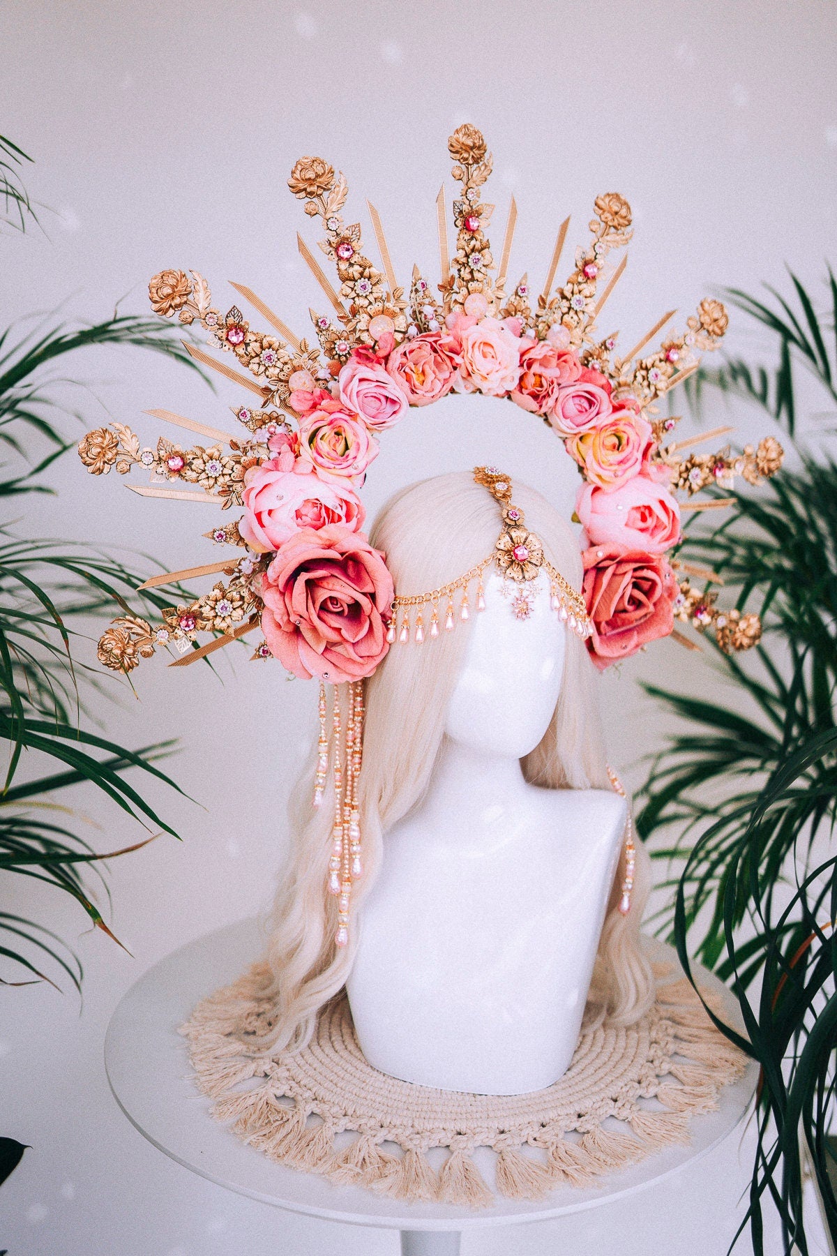 Flower halo, Pink flower crown, Halo crown, Halo Headpiece, Halo Headlights, Crown, Flower crown, Headpiece, Pregnancy photo, Goddess crown