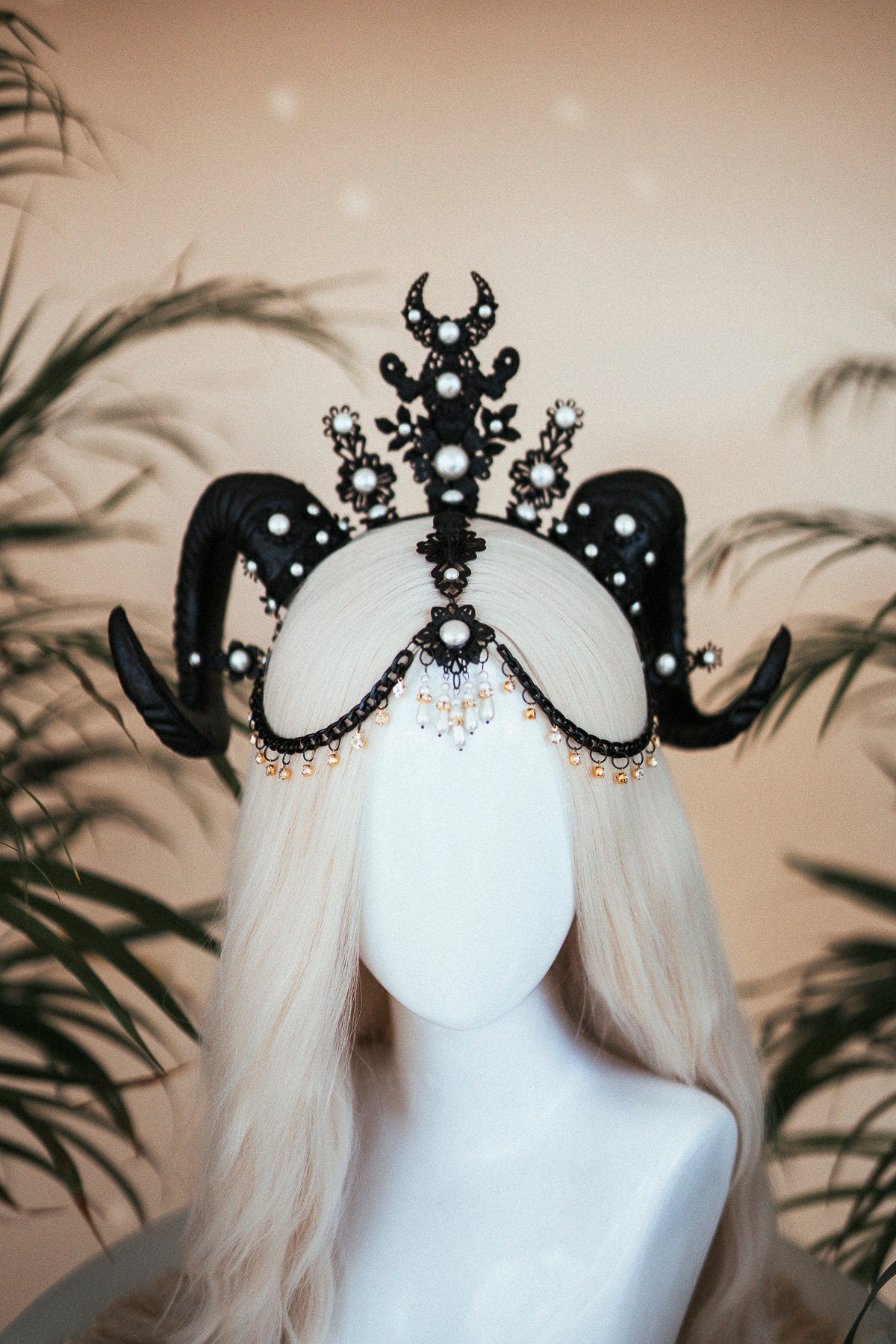 Black Aries crown, Aries Zodiac Signs, Zodiac jewellery, Aries crown, Horns crown, Black crown, Burning man, Halloween costume, Black horns