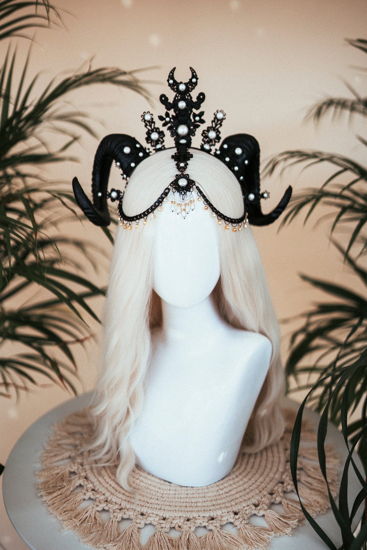 Black Aries crown, Aries Zodiac Signs, Zodiac jewellery, Aries crown, Horns crown, Black crown, Burning man, Halloween costume, Black horns