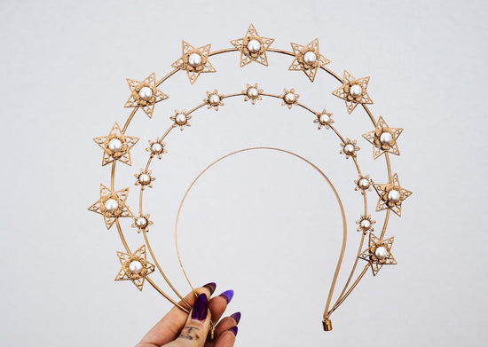 Gold halo crown with stars