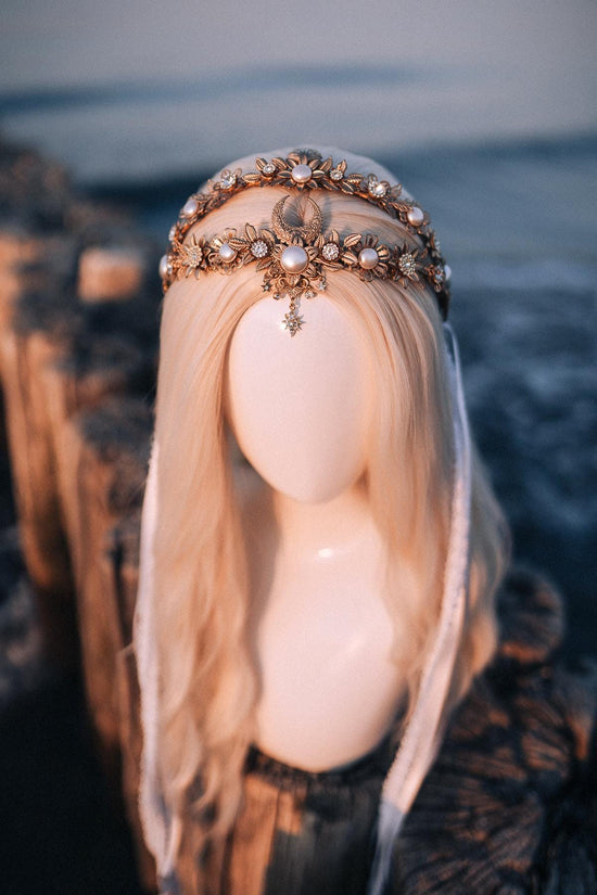 Mermaid Halo Crown, Halloween costume, Mermaid Crown, Halo Headband, Gold Crown, Tiara, Gold Halo, Aquarius crown, Mermaid costume, Ariel