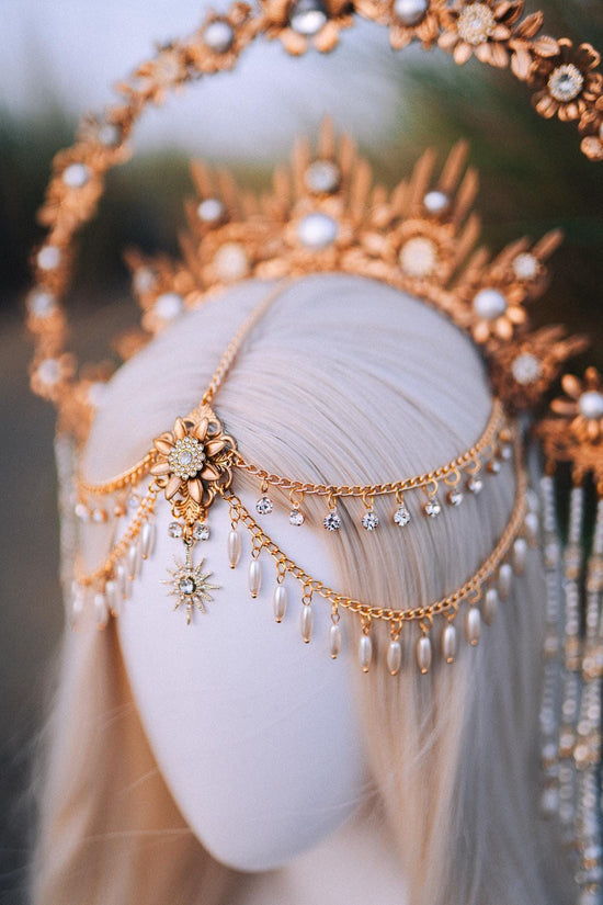 Gold halo crown, Bridal headpiece, Halo headpiece, Gold crown, Flower crown, Bridal crown, Wedding headpiece, Festival crown, Wedding crown