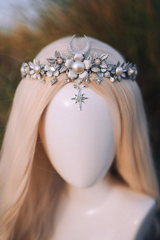 Bridal crown, Celestial crown, Silver crown, Fairy Crown, Wedding crown, Bridal headpiece, Bridal crown, Silver tiara, Goddess crown, Boho