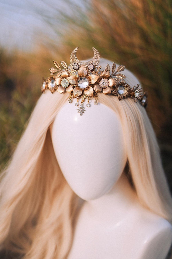 Gold tiara, Bridal crown, Wedding crown, Bridal headpiece, Wedding headpiece, Boho bride, Festival bride, Gold crown, Gold headpiece