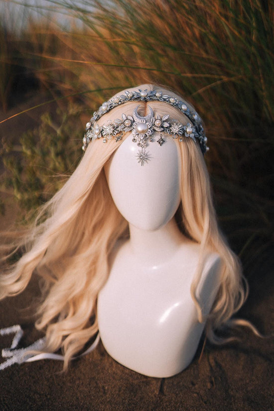 Bridal crown, Celestial crown, Silver crown, Fairy Crown, Wedding crown, Bridal headpiece, Bridal crown, Silver tiara, Goddess crown, Boho